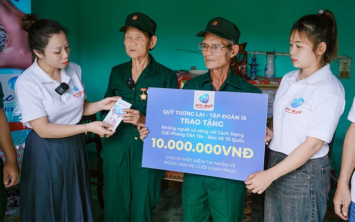 Các kênh hỗ trợ trực tuyến, email và hotline của 999BET Slot